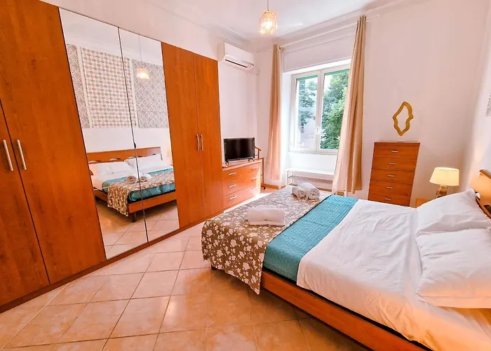 Vatican Shelter Apartment Rom